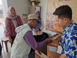 Rumah Sakit Budi Agung Juwana Gelar Kegiatan Berbagi Takjil dan Bingkisan Ramadan