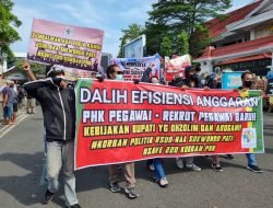 Ribuan Warga Tuntut Bupati Pati Mundur dari Jabatan