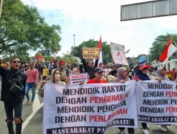 Aliansi Masyarakat Pati Bersatu Gelar Aksi di Depan DPRD, Sampaikan 13 Tuntutan