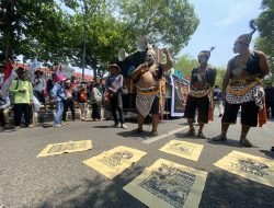 Aksi Petani Kendeng Warnai Hari Tani Nasional di Pati