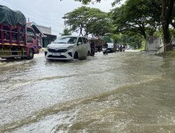 Banjir Genangi Jalan Pantura Pati–Rembang, Arus Lalu Lintas Alami Perlambatan