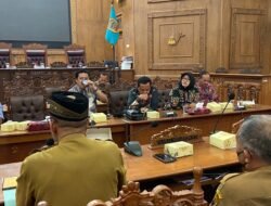 Kastomo Tegaskan Peran DPRD Kawal Kebijakan Kepsek, Pastikan Sesuai Aturan