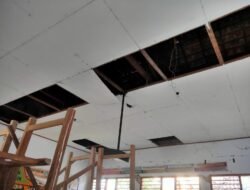 Kritik ketua DPRD Pati SD Mencon Ambruk