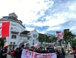 GMNI Kota Medan Demo di Depan Kantor DPRD, Soroti Rapor Merah Tata Kelola Pemerintahan